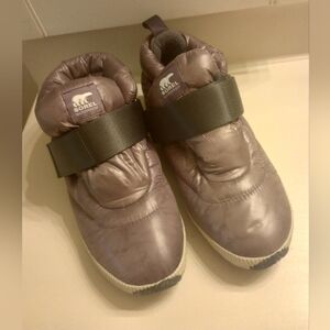 Sorel women's Out and About Puffer Boot Shoes